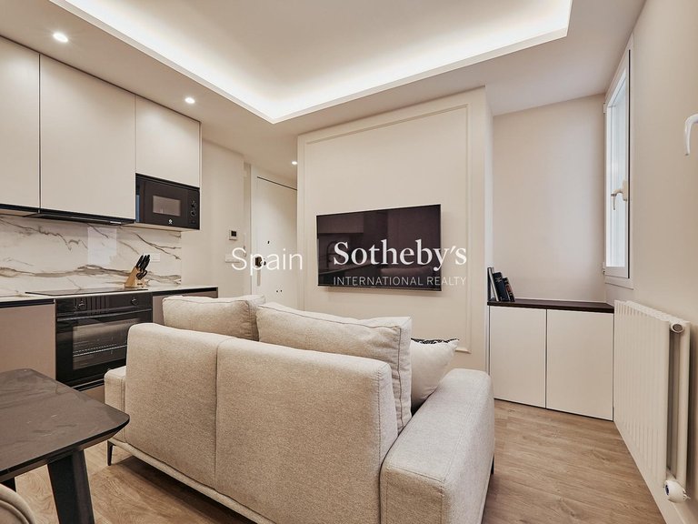 Apartment for Sale in Madrid, Madrid 5