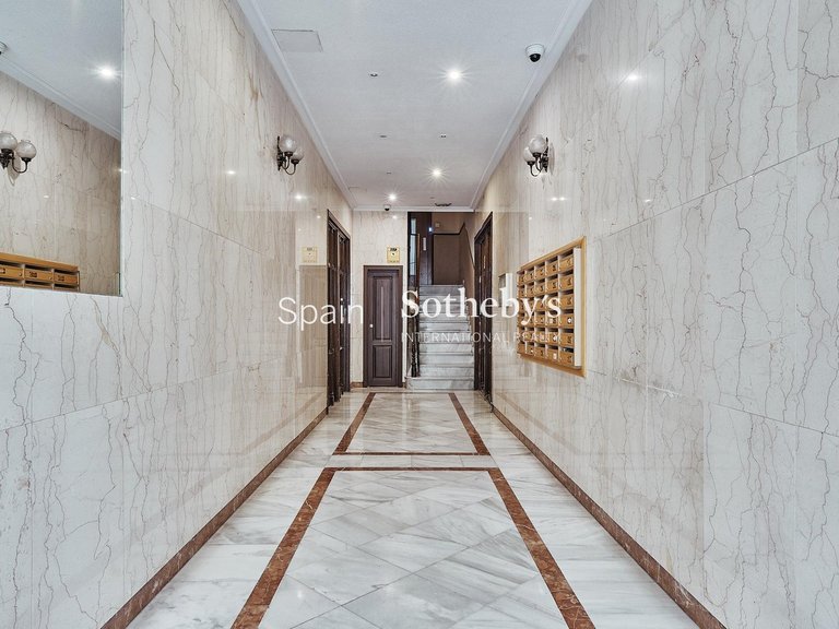 Apartment for Sale in Madrid, Madrid 17