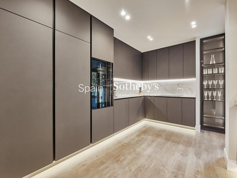 Apartment for Sale in Madrid, Madrid 28