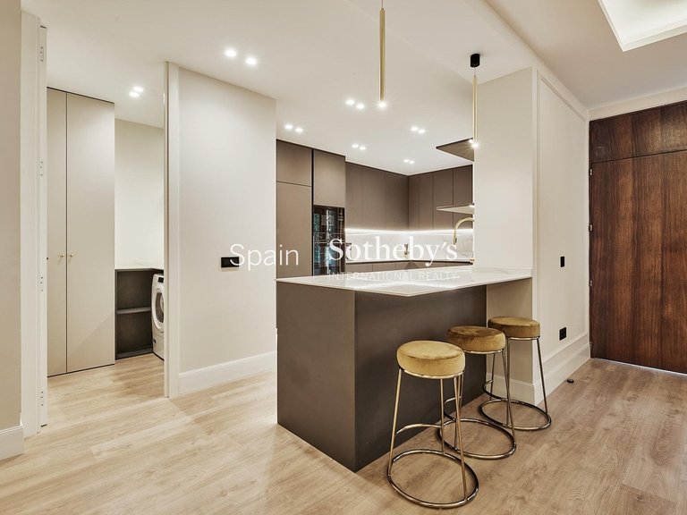 Apartment for Sale in Madrid, Madrid 10