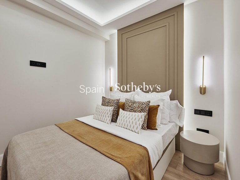 Apartment for Sale in Madrid, Madrid 35