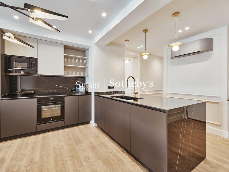 Apartment for Sale in Madrid, Madrid 7