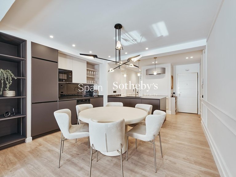 Apartment for Sale in Madrid, Madrid 6