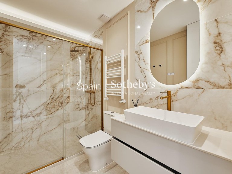 Apartment for Sale in Madrid, Madrid 14