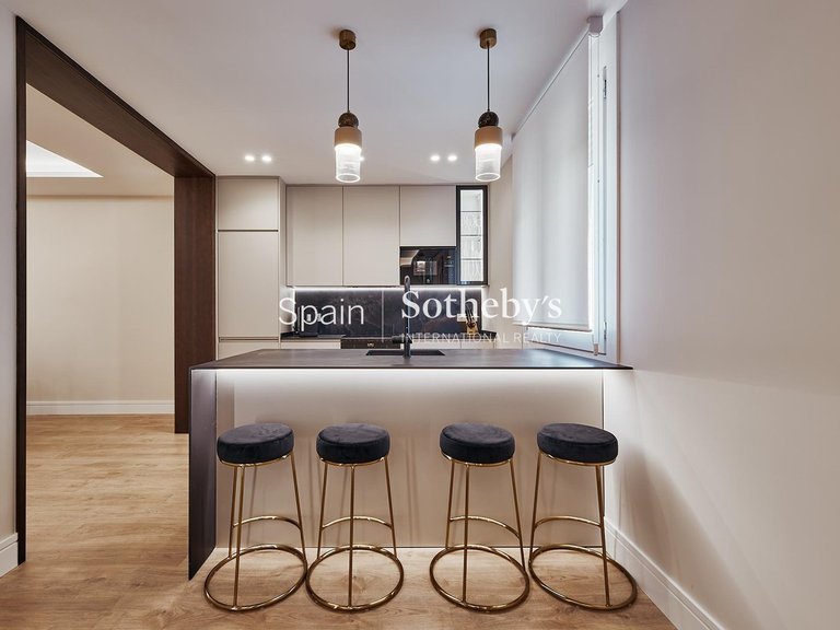 Apartment for Sale in Madrid, Madrid 2
