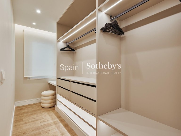 Apartment for Sale in Madrid, Madrid 7