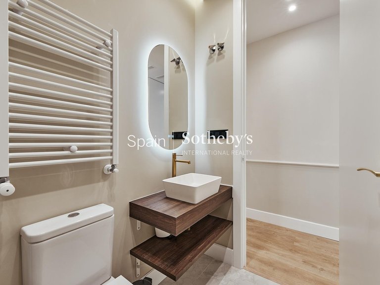 Apartment for Sale in Madrid, Madrid 17