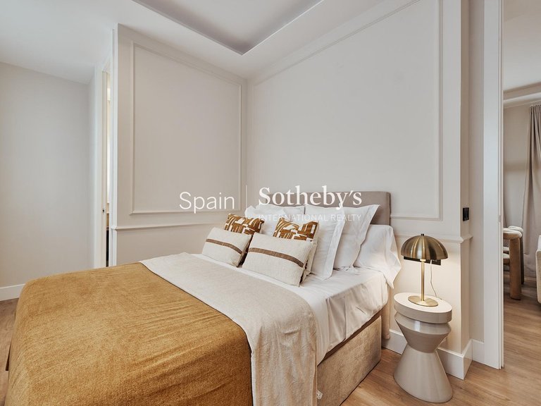 Apartment for Sale in Madrid, Madrid 11