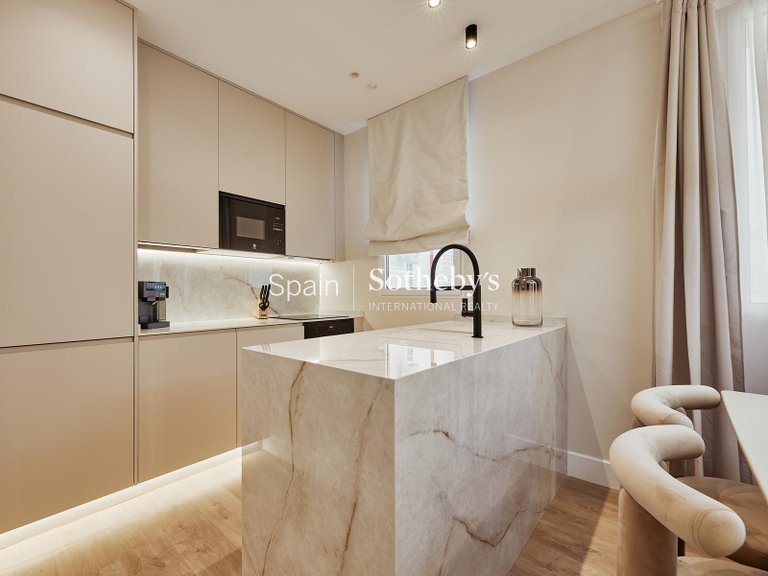 Apartment for Sale in Madrid, Madrid 7