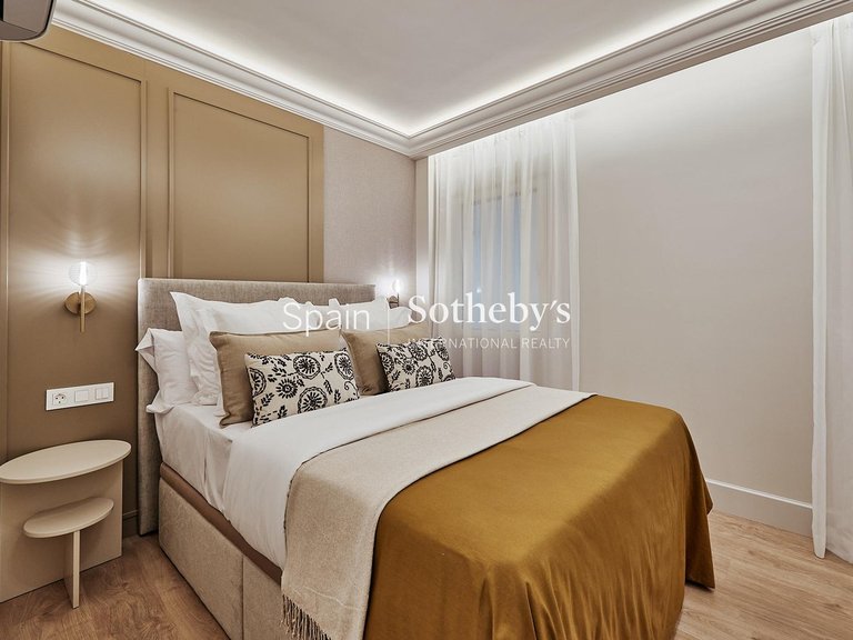 Apartment for Sale in Madrid, Madrid 18