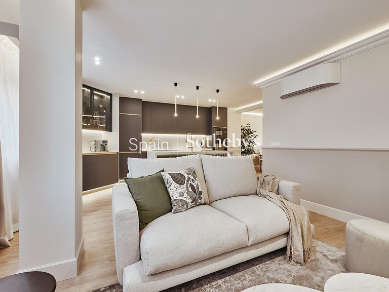 Apartment for Sale in Madrid, Madrid 9