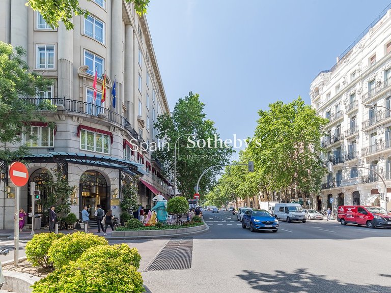 Apartment for Sale in Madrid, Madrid 11