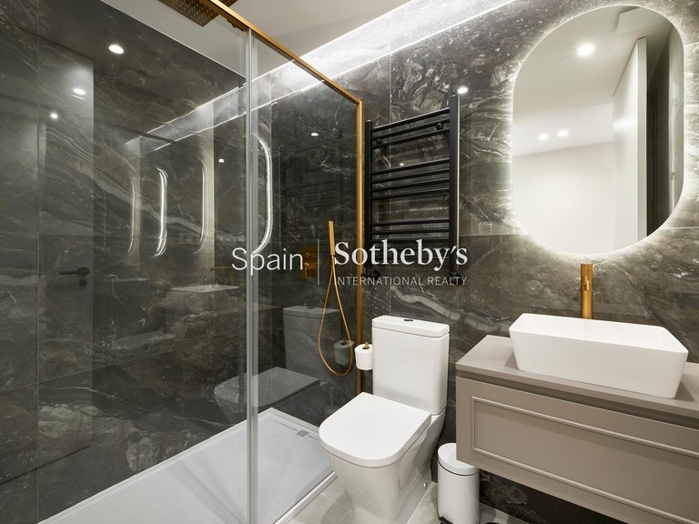 Apartment for Sale in Madrid, Madrid 9