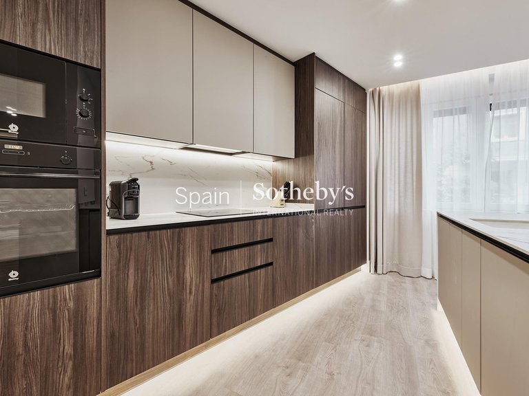 Apartment for Sale in Madrid, Madrid 7
