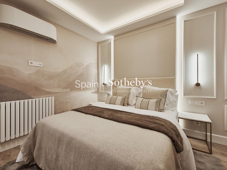 Apartment for Sale in Madrid, Madrid 16
