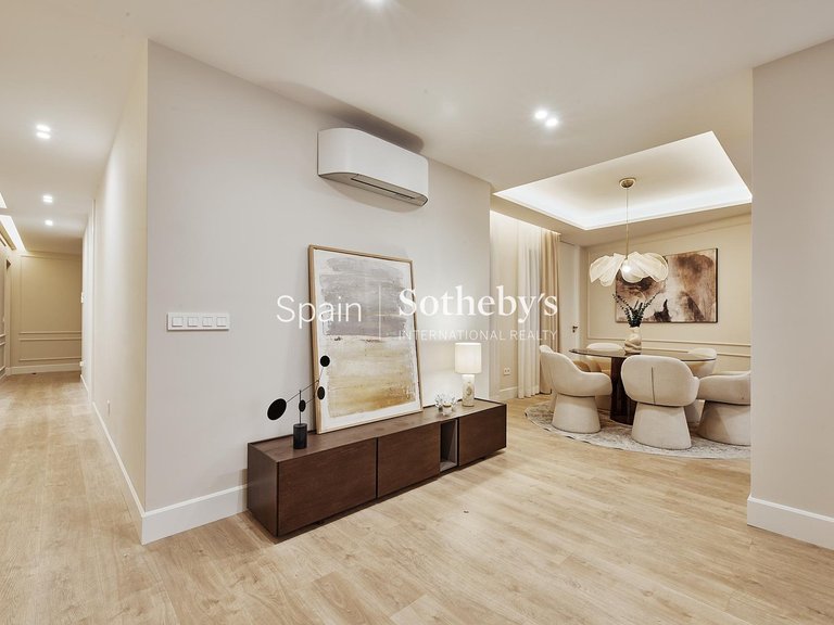Apartment for Sale in Madrid, Madrid 11