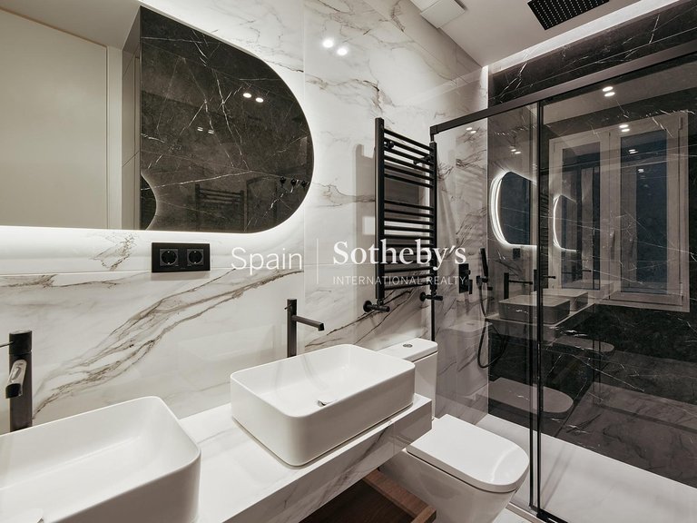 Apartment for Sale in Madrid, Madrid 8