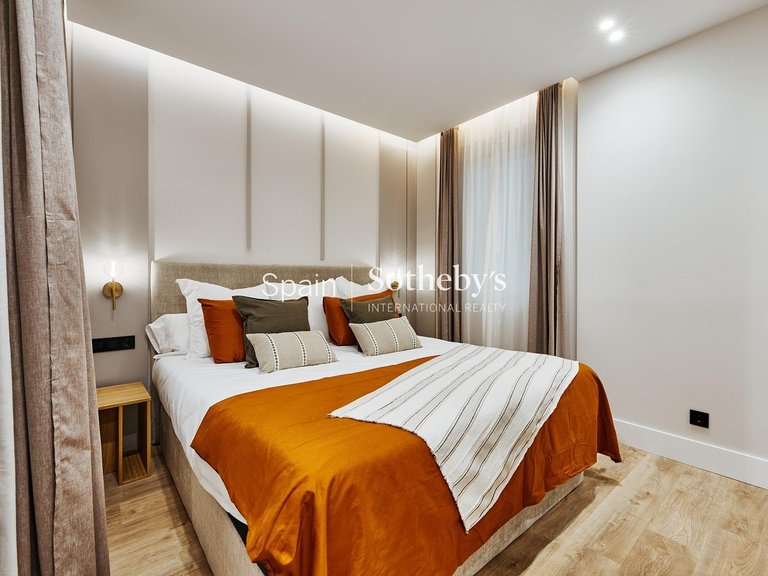 Apartment for Sale in Madrid, Madrid 5