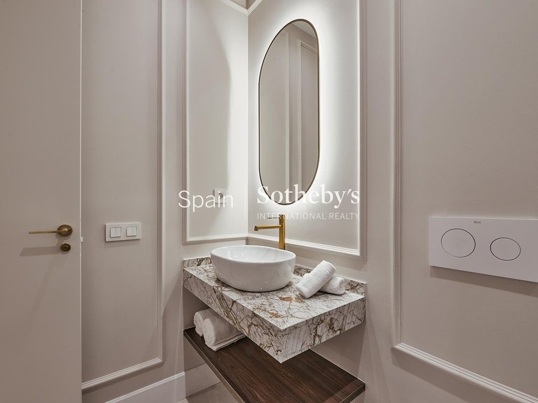 Apartment for Sale in Madrid, Madrid 28