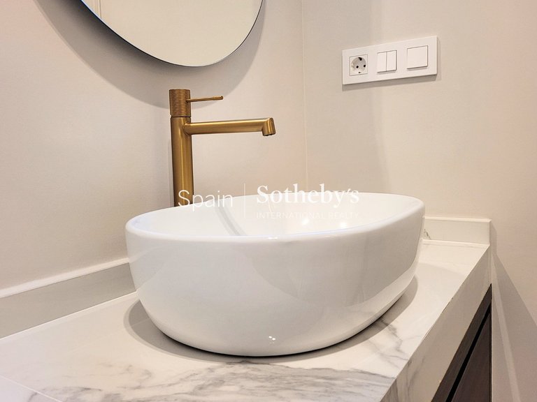 Apartment for Sale in Madrid, Madrid 43