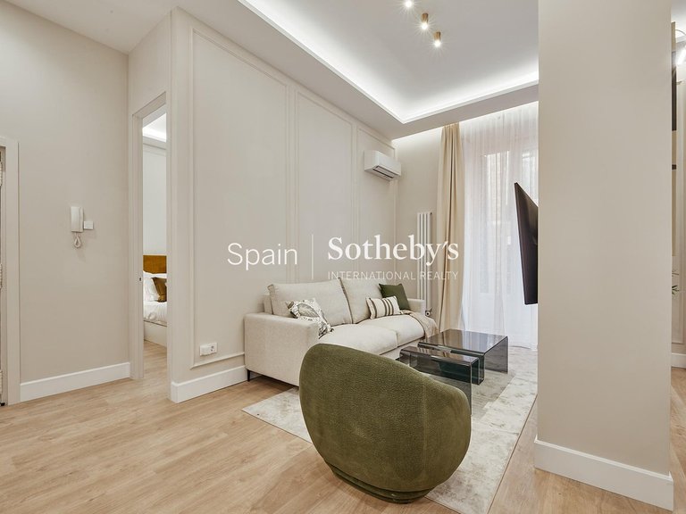 Apartment for Sale in Madrid, Madrid 11