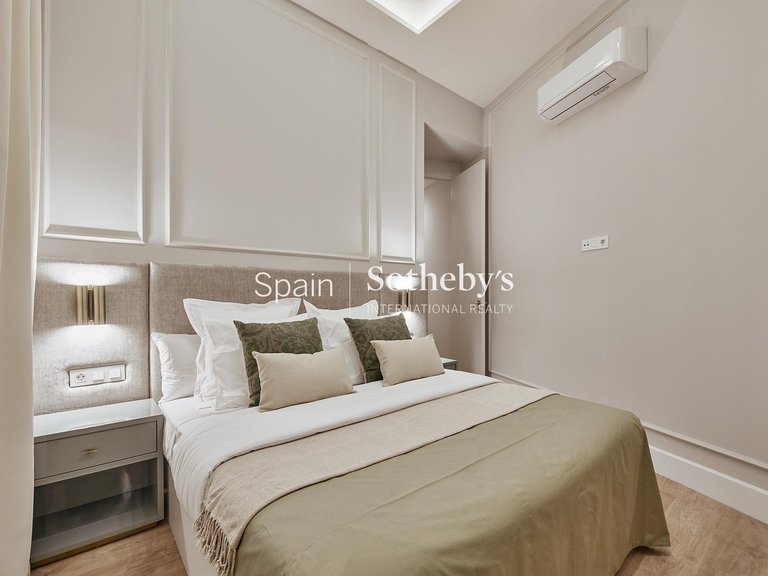 Apartment for Sale in Madrid, Madrid 16