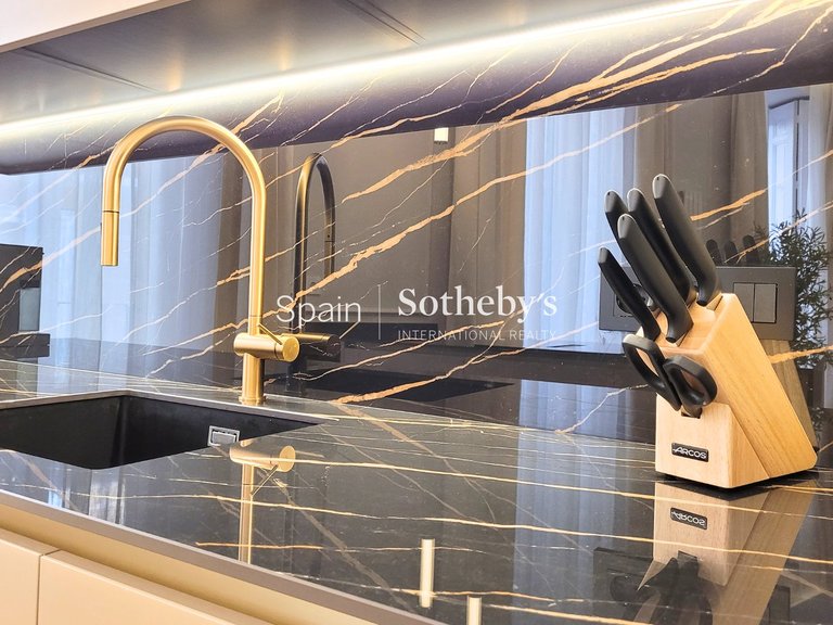 Apartment for Sale in Madrid, Madrid 44