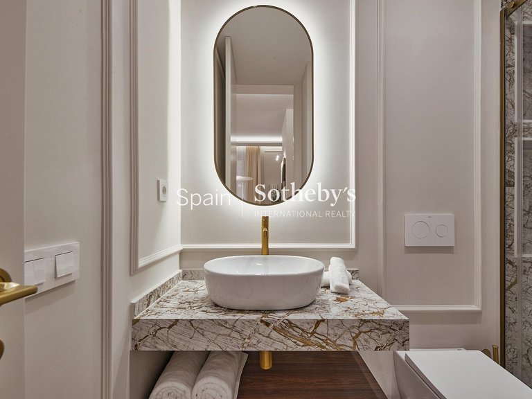 Apartment for Sale in Madrid, Madrid 25