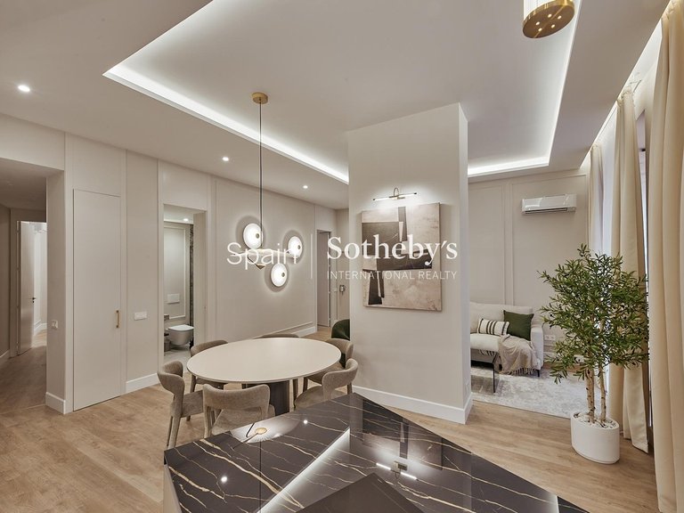 Apartment for Sale in Madrid, Madrid 5