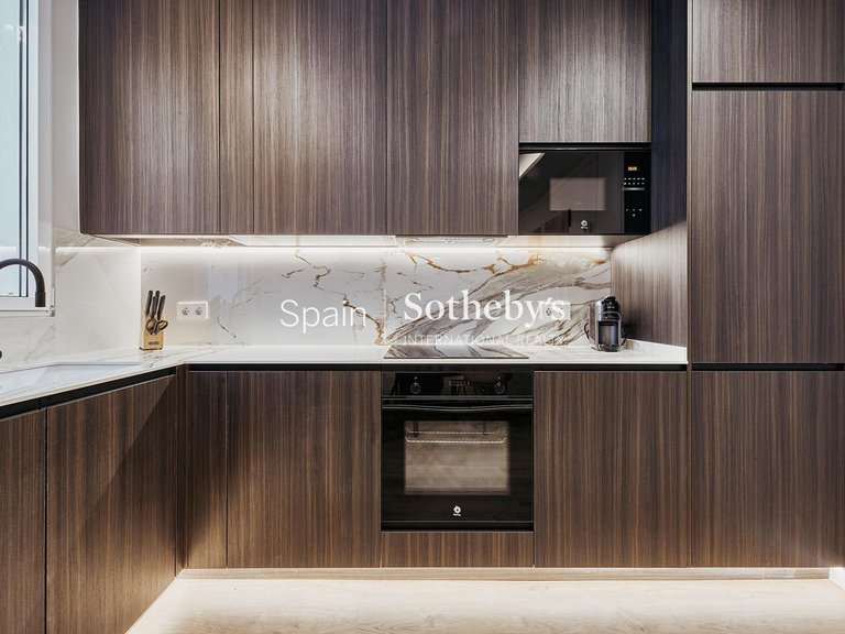 Apartment for Sale in Madrid, Madrid 6