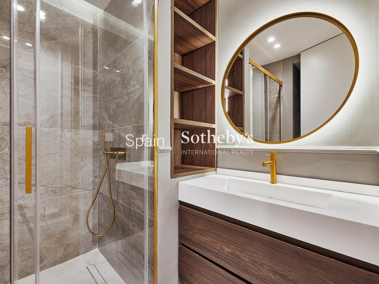 Apartment for Sale in Madrid, Madrid 14