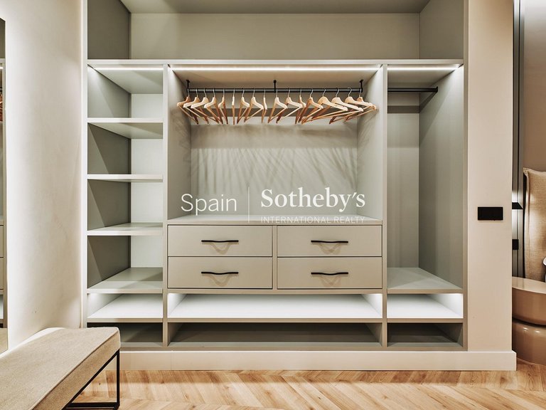 Apartment for Sale in Madrid, Madrid 13