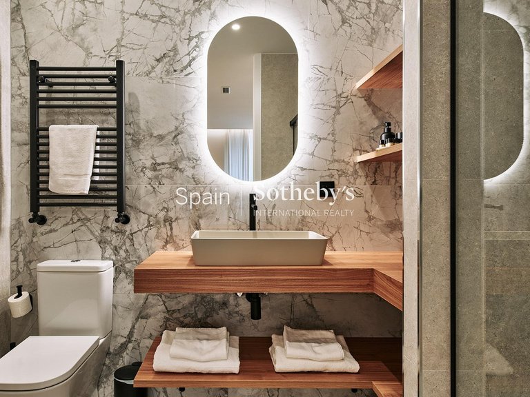 Apartment for Sale in Madrid, Madrid 22