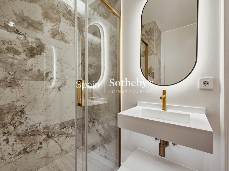 Apartment for Sale in Madrid, Madrid 21