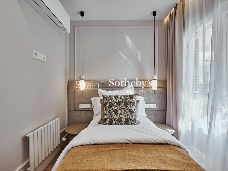 Apartment for Sale in Madrid, Madrid 18