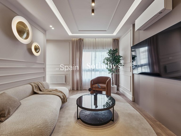 Apartment for Sale in Madrid, Madrid 2