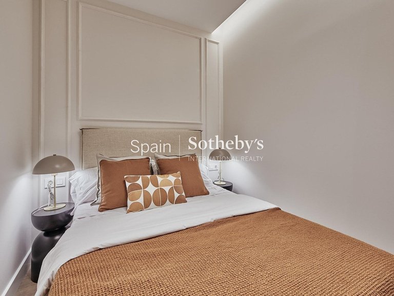 Apartment for Sale in Madrid, Madrid 16