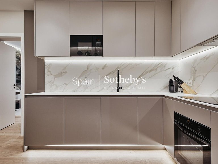 Apartment for Sale in Madrid, Madrid 9