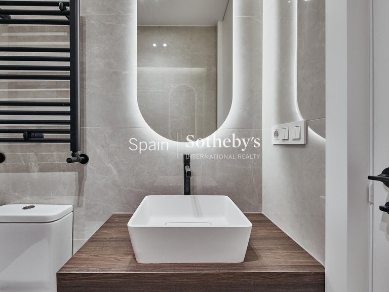 Apartment for Sale in Madrid, Madrid 22