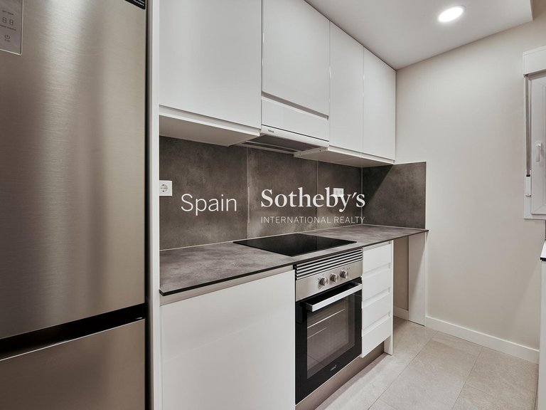Apartment for Sale in Madrid, Madrid 8