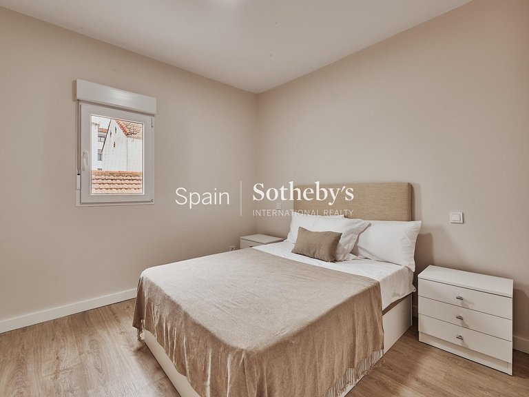 Apartment for Sale in Madrid, Madrid 18