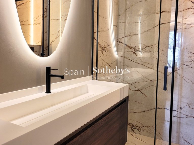 Apartment for Sale in Madrid, Madrid 23
