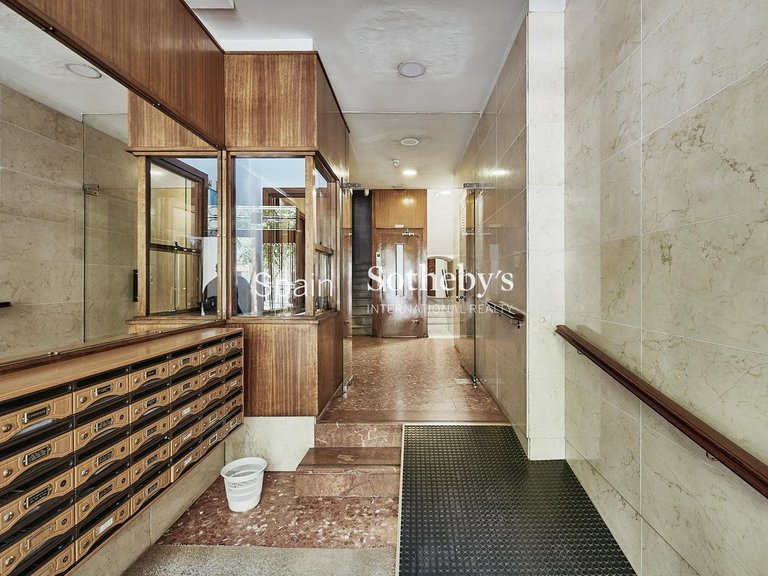 Apartment for Sale in Madrid, Madrid 13