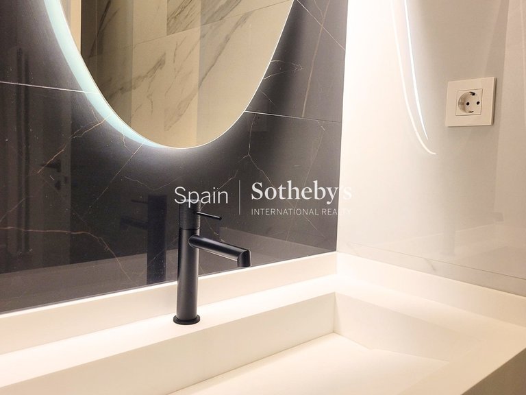 Apartment for Sale in Madrid, Madrid 21