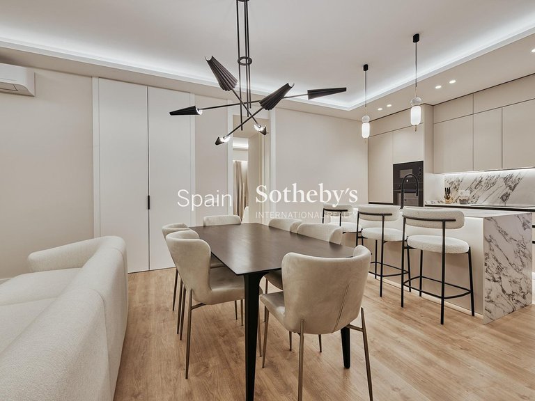 Apartment for Sale in Madrid, Madrid 5