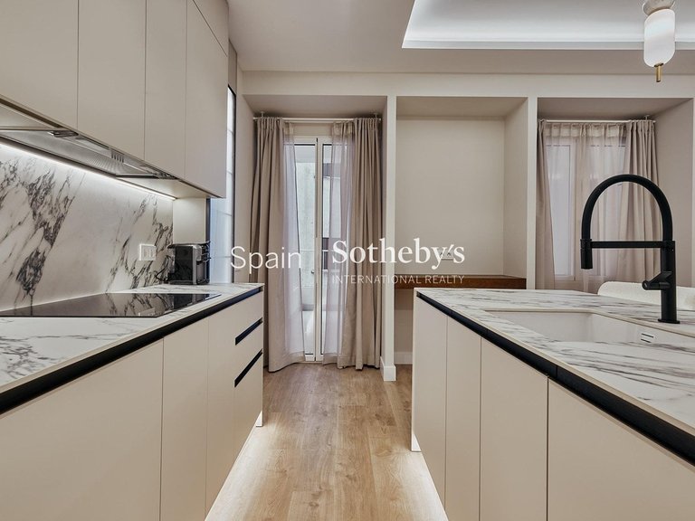 Apartment for Sale in Madrid, Madrid 19