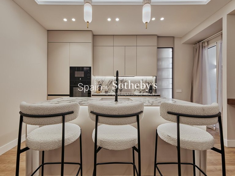 Apartment for Sale in Madrid, Madrid 6