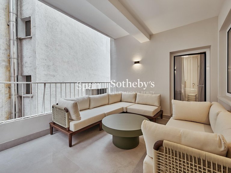 Apartment for Sale in Madrid, Madrid 16