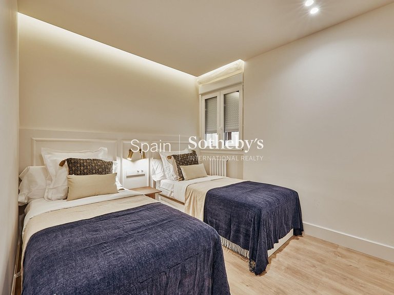 Apartment for Sale in Madrid, Madrid 25