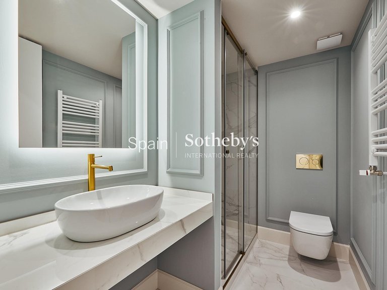Apartment for Sale in Madrid, Madrid 27